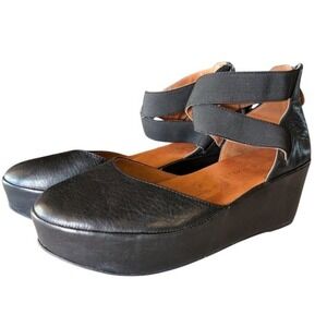 Gentle Souls Nyssa  Black Leather Wedge Sandals Elastic Ankle Strap Size 9M